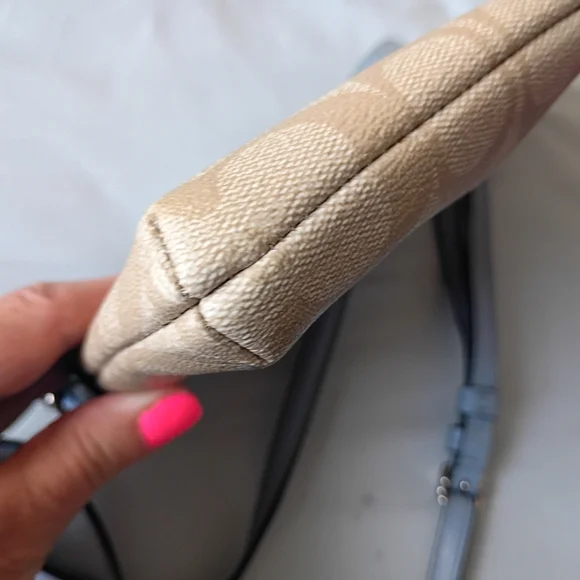 Coach Tan and Blue Crossbody GUC - Picture 4 of 10